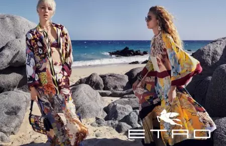 Etro ມອບ Bohemian Vibes ສໍາລັບແຄມເປນພາກຮຽນ spring 2019