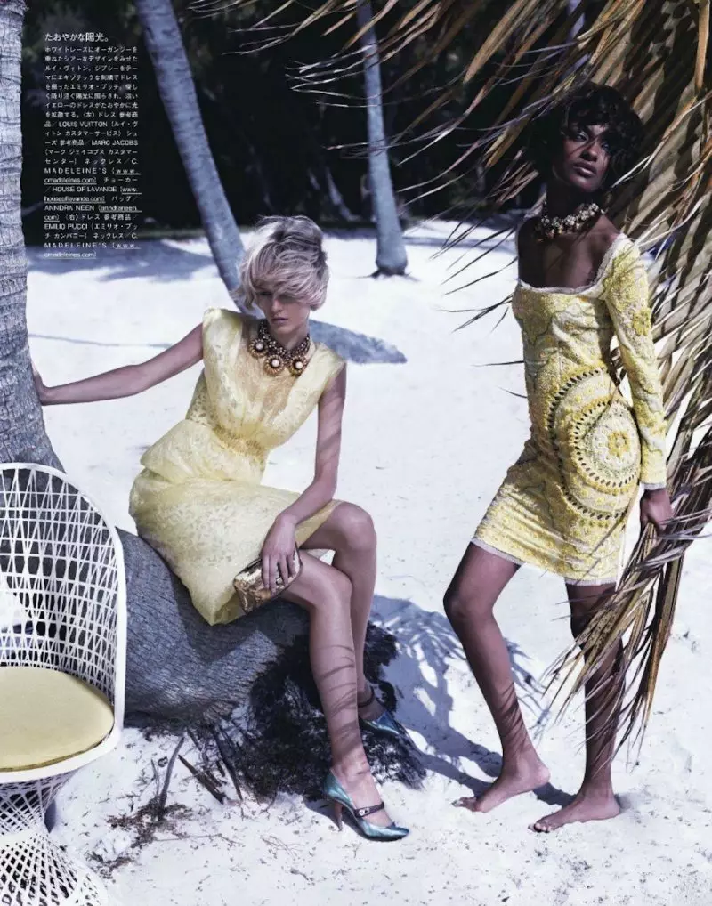 Vogue Japan အတွက် April 2012 အတွက် Josh Olins မှ Jourdan Dunn နှင့် Daria Strokous