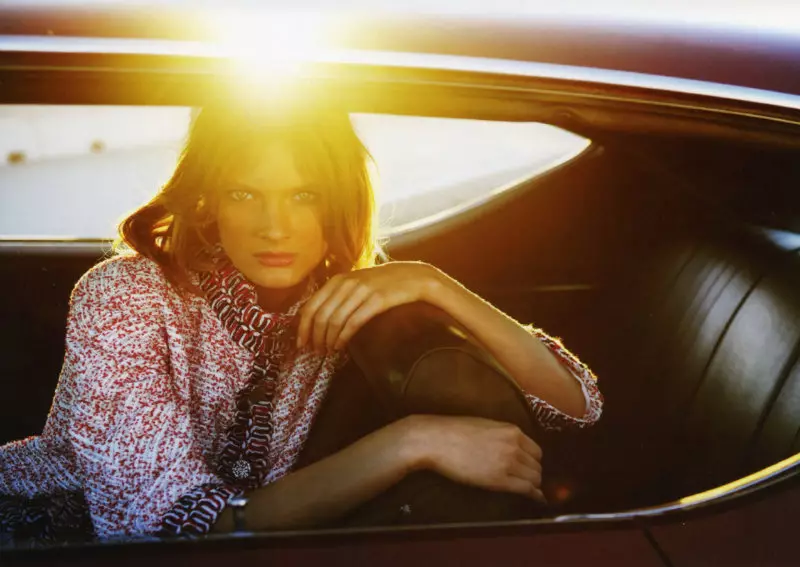 Constance Jablonski pa Jenny Gage & Tom Betterton pou Muse Summer 2011