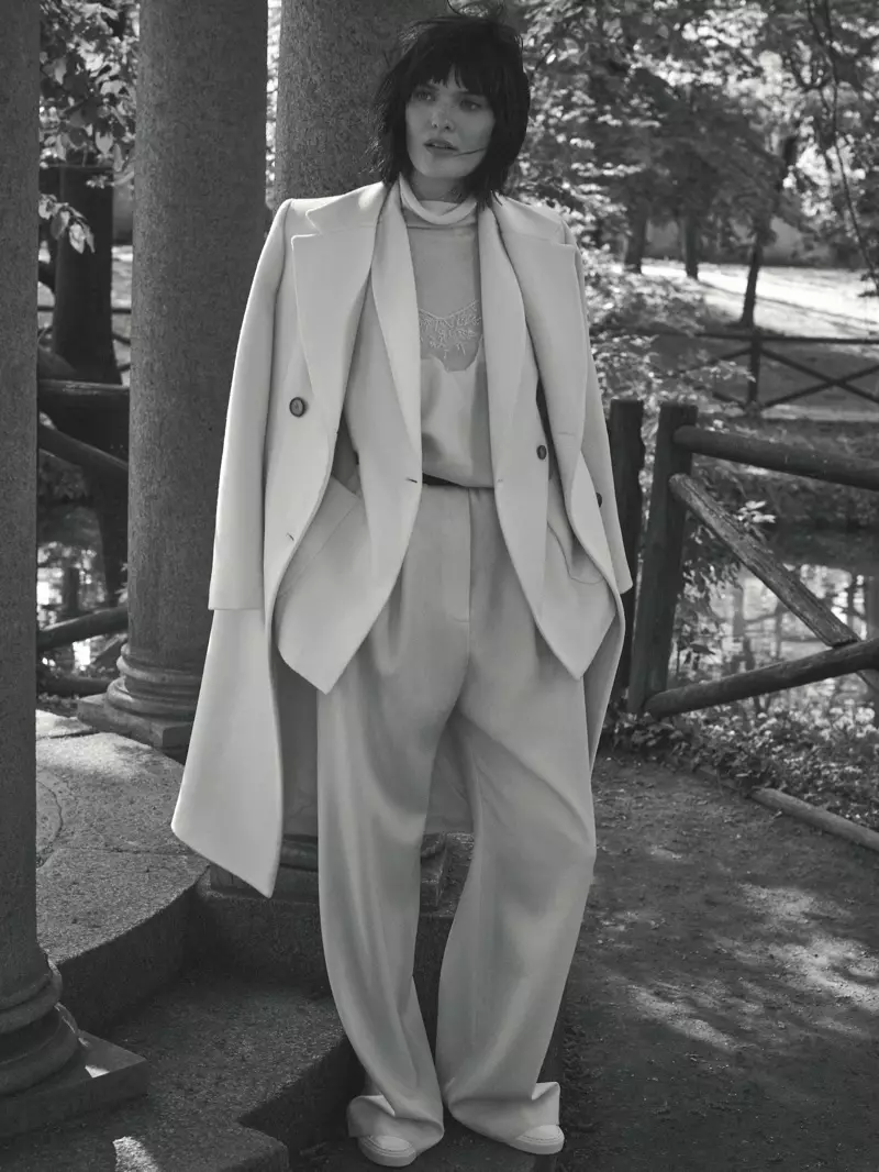 Apimentado, Sam Rollinson aparece na campanha outono-inverno 2018 de Fabiana Filippi