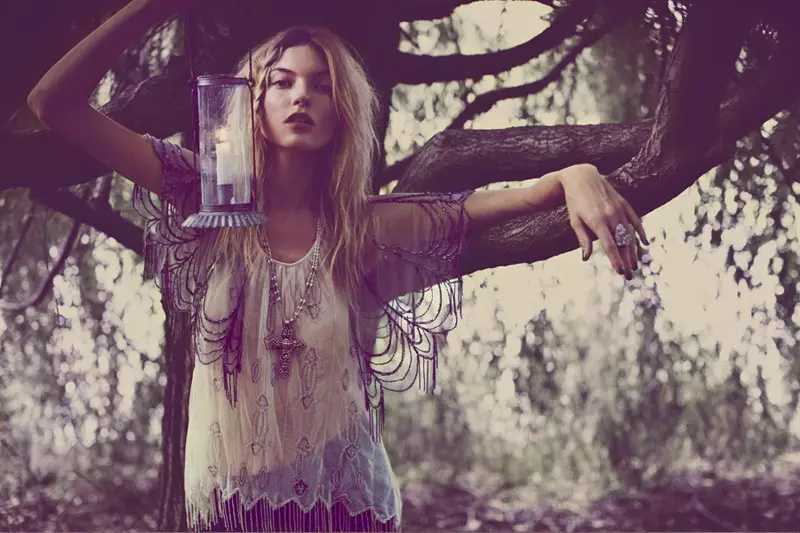 Anais Pouliot ug Andreea Diaconu Star sa Free People's Fairytale Inspired November Catalog