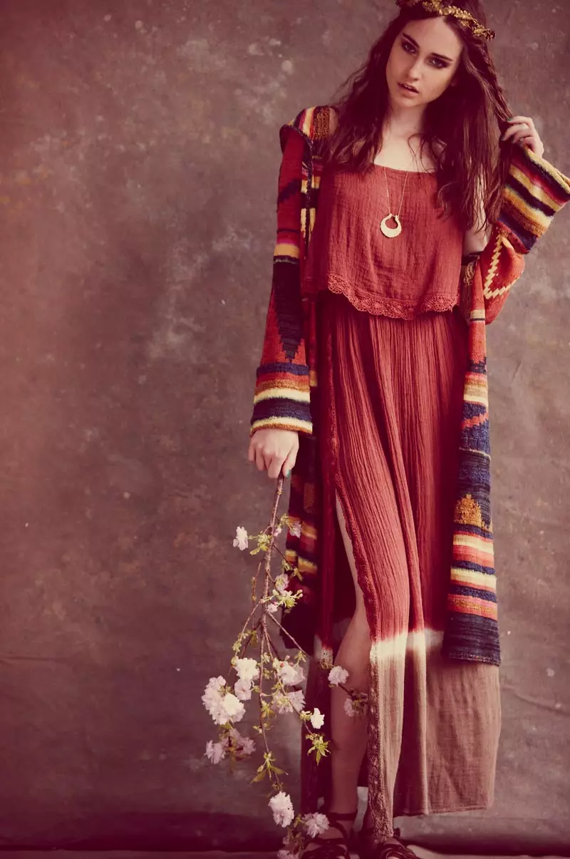 Free People's June Katalog Fonctiounen Zodiac Fashion