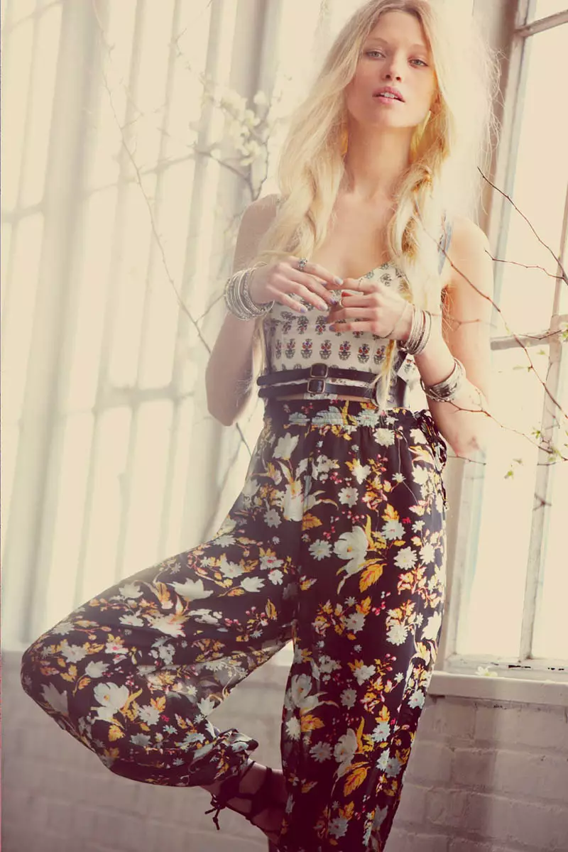 Matla a Lipalesa: Hana Jirickova o Fumana Spring-y bakeng sa New Free People Shoot