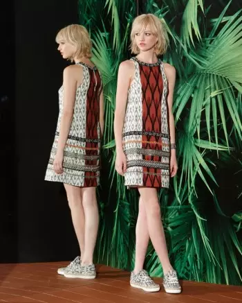 Nicole Miller preoblikuje havajsko majico za kolekcijo Resort 2015