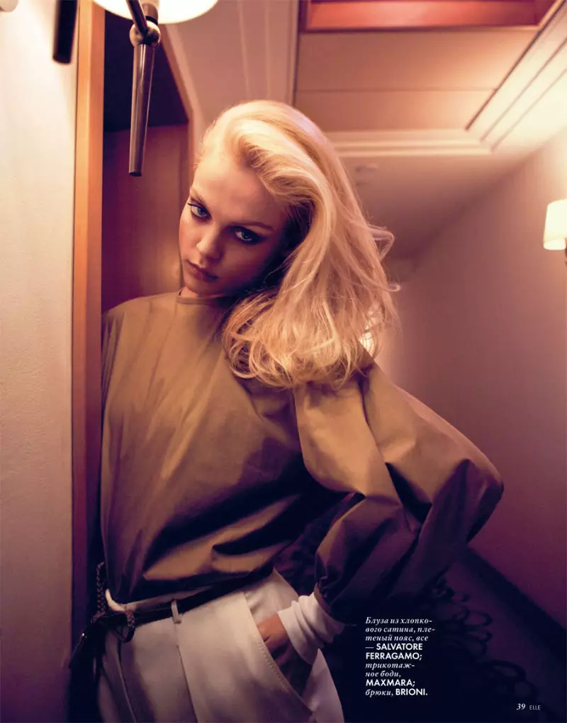 Viktoriya Sasonkina 为 Elle 乌克兰 2011 年 4 月 by Stefano Galuzzi