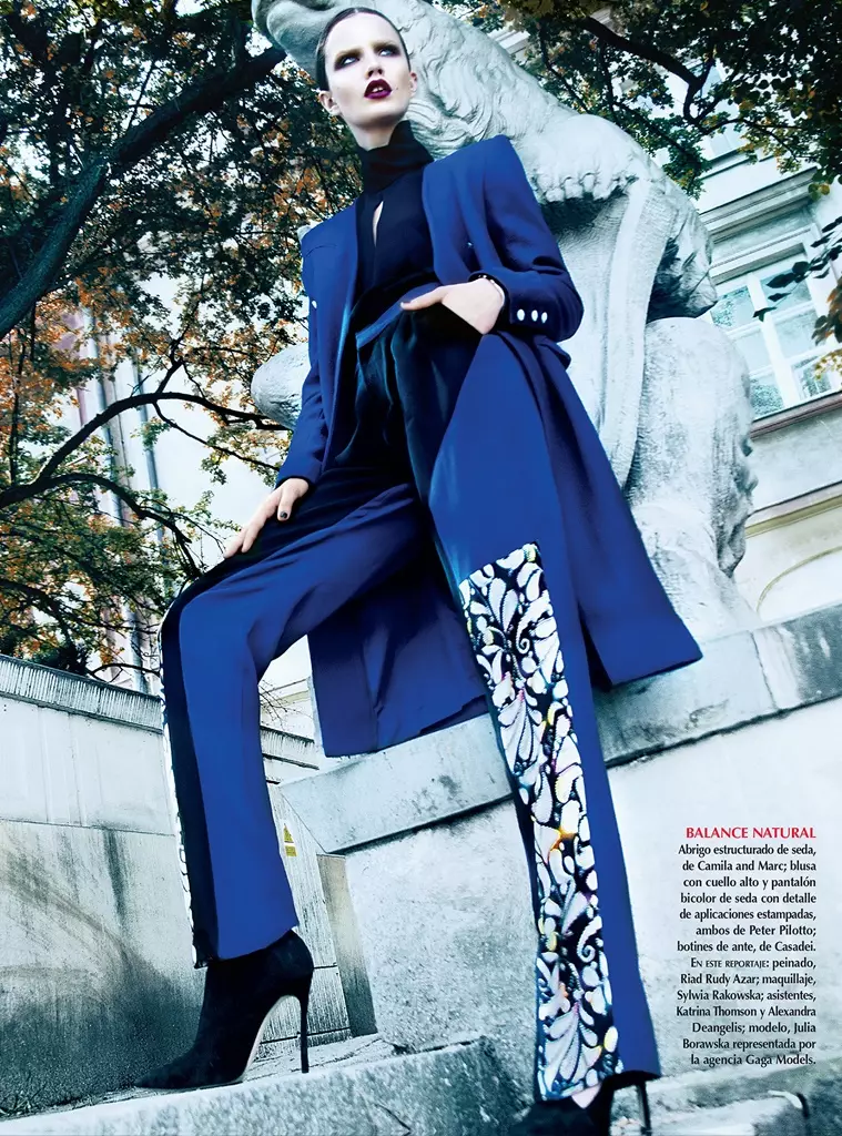 Džūlijai Boravskai ir Kevina Sinklera izplatītais blūzs Vogue Mexico