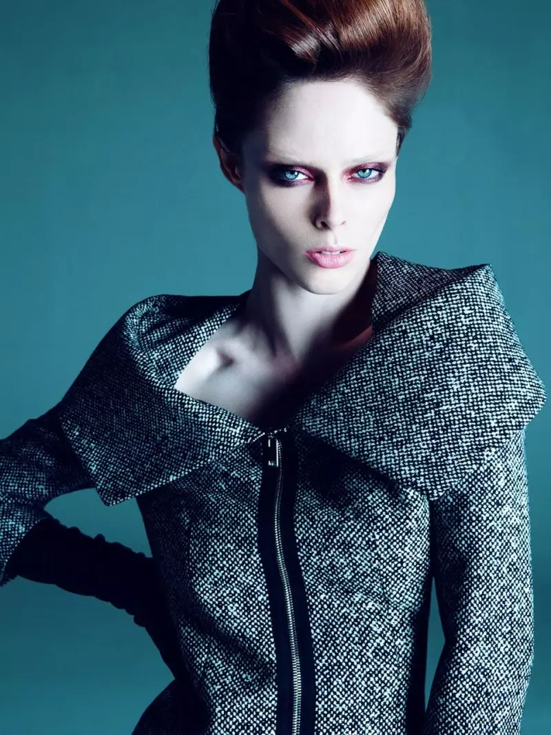 Coco Rocha poseert voor Rayan Ayash in Schon #22 Shoot