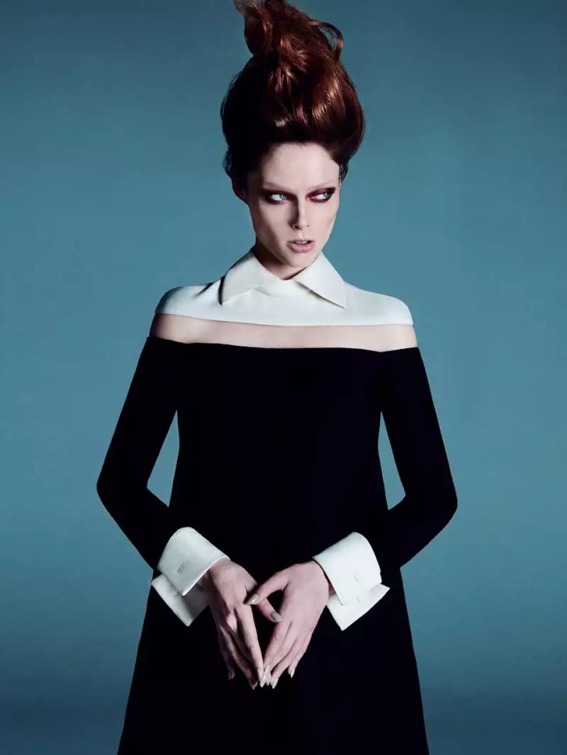 Coco Rocha pózol Rayan Ayash számára a Schon #22 Shoot című filmben