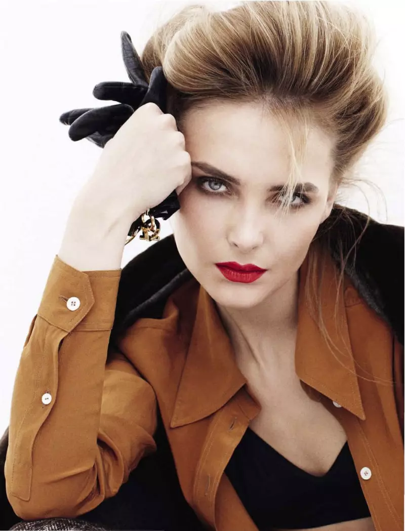 Snejana Onopka de Benjamin Alexander Huseby pour Harper's Bazaar Russie octobre 2011