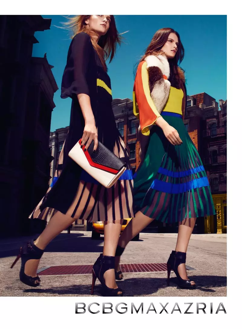 Elena Melnik en Ella Kandyba binne Bohemian Luxe foar BCBG Max Azria's Fall 2012 Campaign