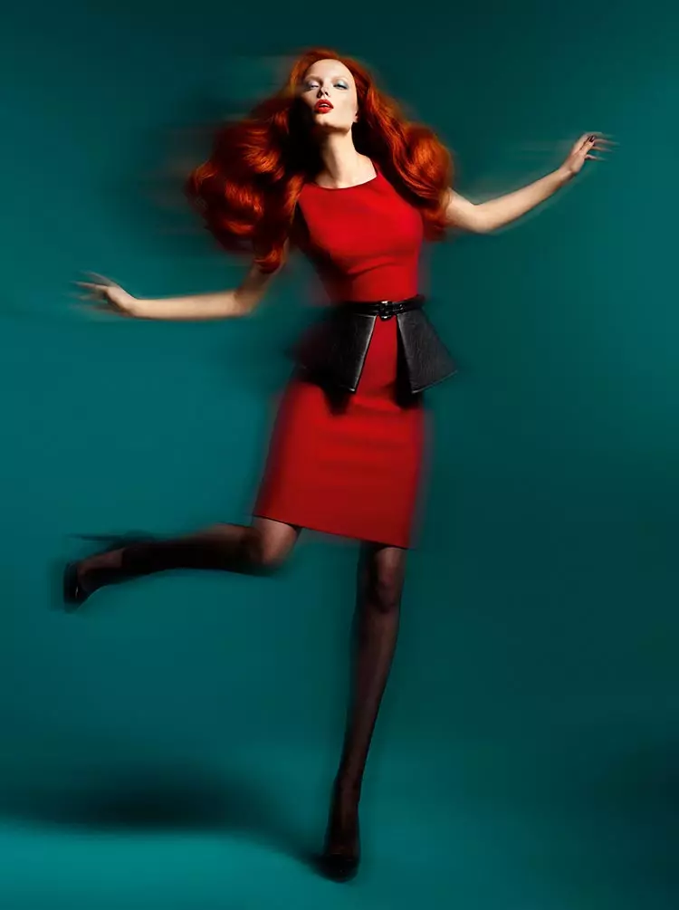 Naty Chabanenko Spillt Fiery Bombshell fir Atalar's F/W 2012 Campaign vum Nihat Odabasi