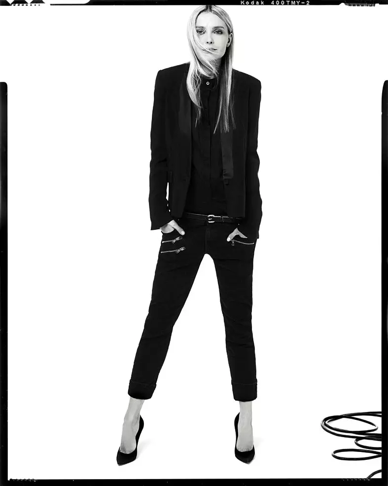 Snejana Onopka para sa Pierre Balmain Spring 2012 Collection