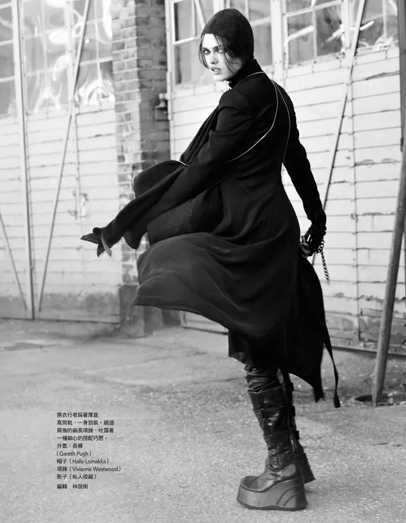 2011 年 10 月，Ceen Wahren 为台湾版 Vogue 拍摄的 Sophie Vlaming