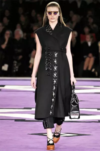 Prada Gugur 2012 | Milan Fashion Week