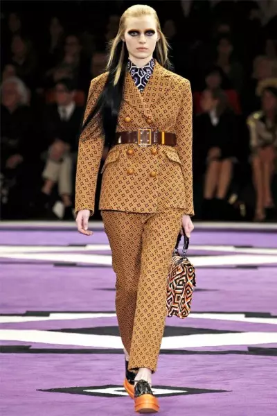 Prada Caij nplooj zeeg 2012 | Milan Fashion Week