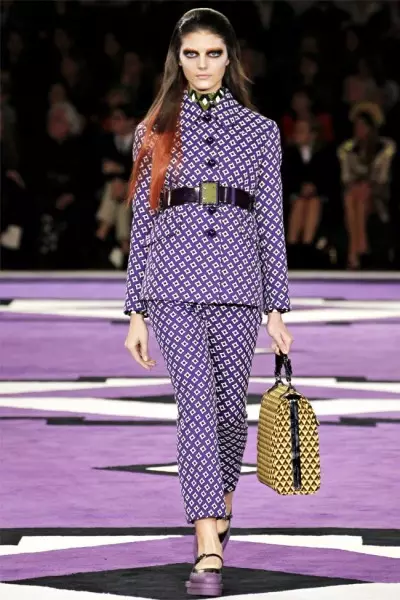 Prada Fall 2012 | မီလန်ဖက်ရှင်ရက်သတ္တပတ်