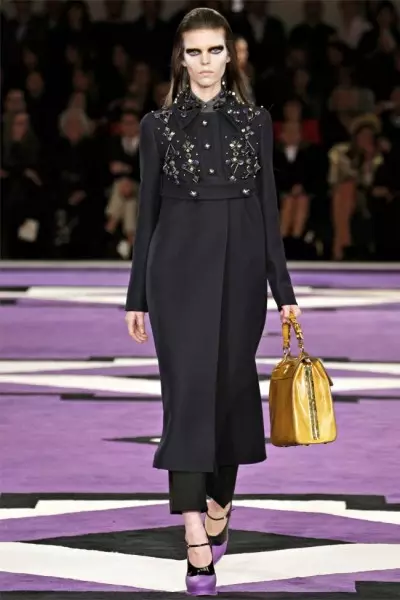 Prada осінь 2012 | Тиждень моди в Мілані