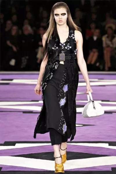 Prada Fall 2012 | Iviki Lemfashini laseMilan