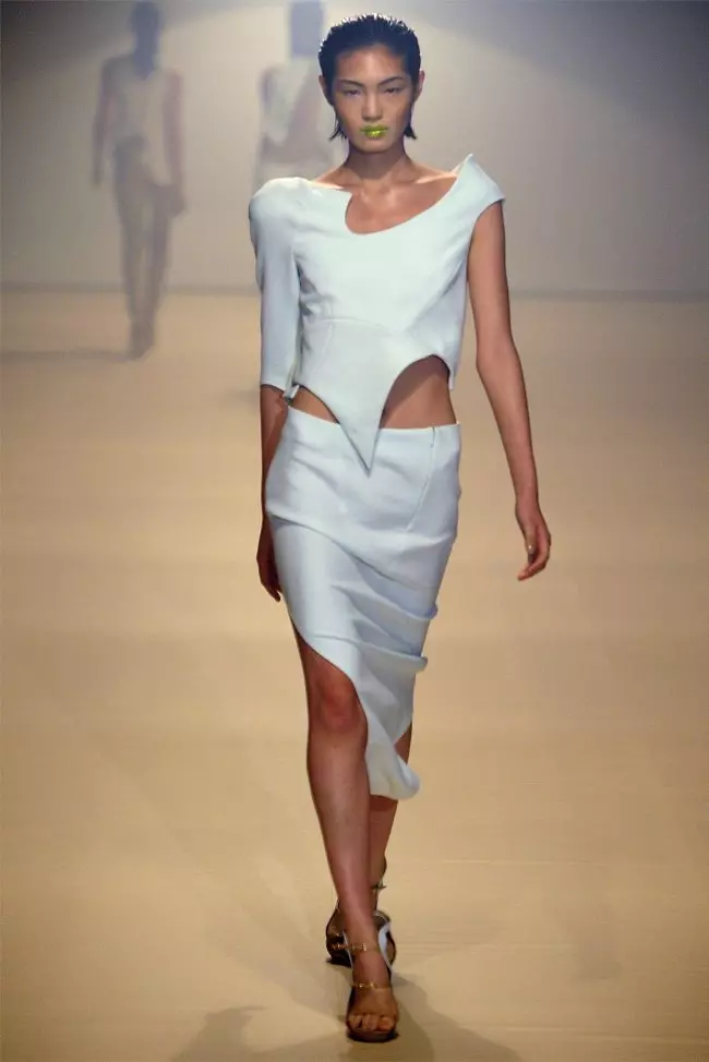 Thierry Mugler Spring 2012 | Wiki ya Mitindo ya Paris