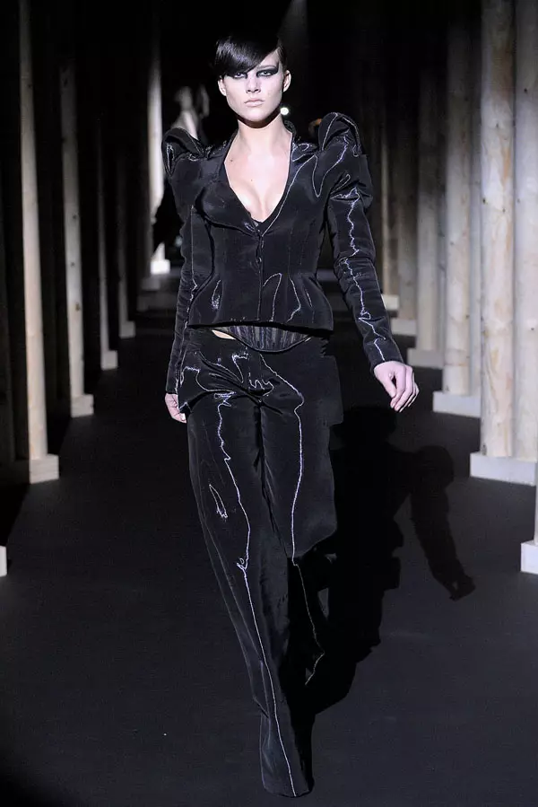 Thierry Mugler Payız 2011 | Paris Moda Həftəsi