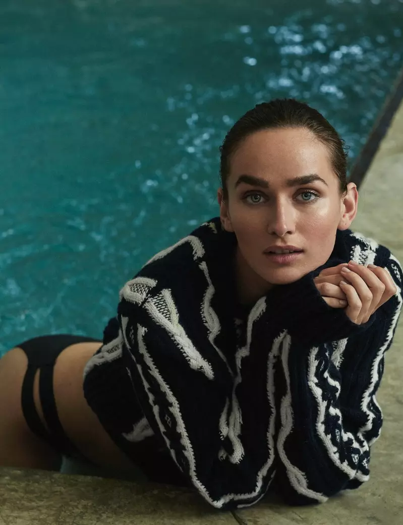 Evgenia Fedoseeva modèle la mode occidentale pour ELLE Espagne