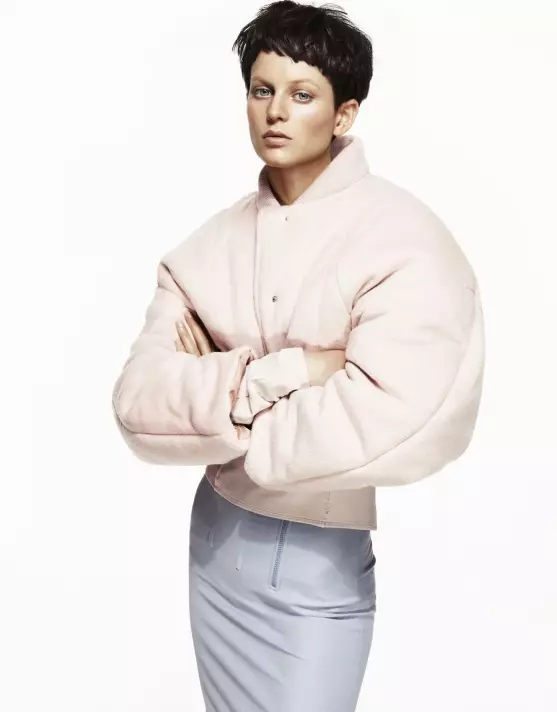 Ellinore Erichsen er Cool in Pastels fyrir Elle Sweden eftir Andreas Öhlund