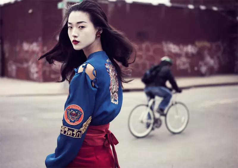 Tian Yi is Geisha Glam vir Elle Vietnam se Mei 2013-voorbladskiet