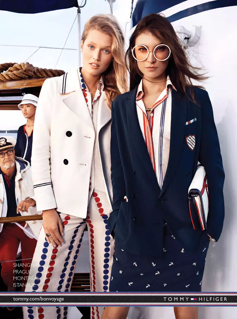 Tommy Hilfiger Frapetas Toni Garrn, Jacquelyn Jablonski kaj Jourdan Dunn por ĝia Printempa 2013 Kampanjo