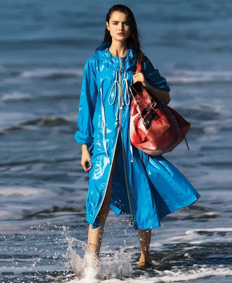 Blanca Padilla | ELLE KAMI | Editorial Busana Pantai