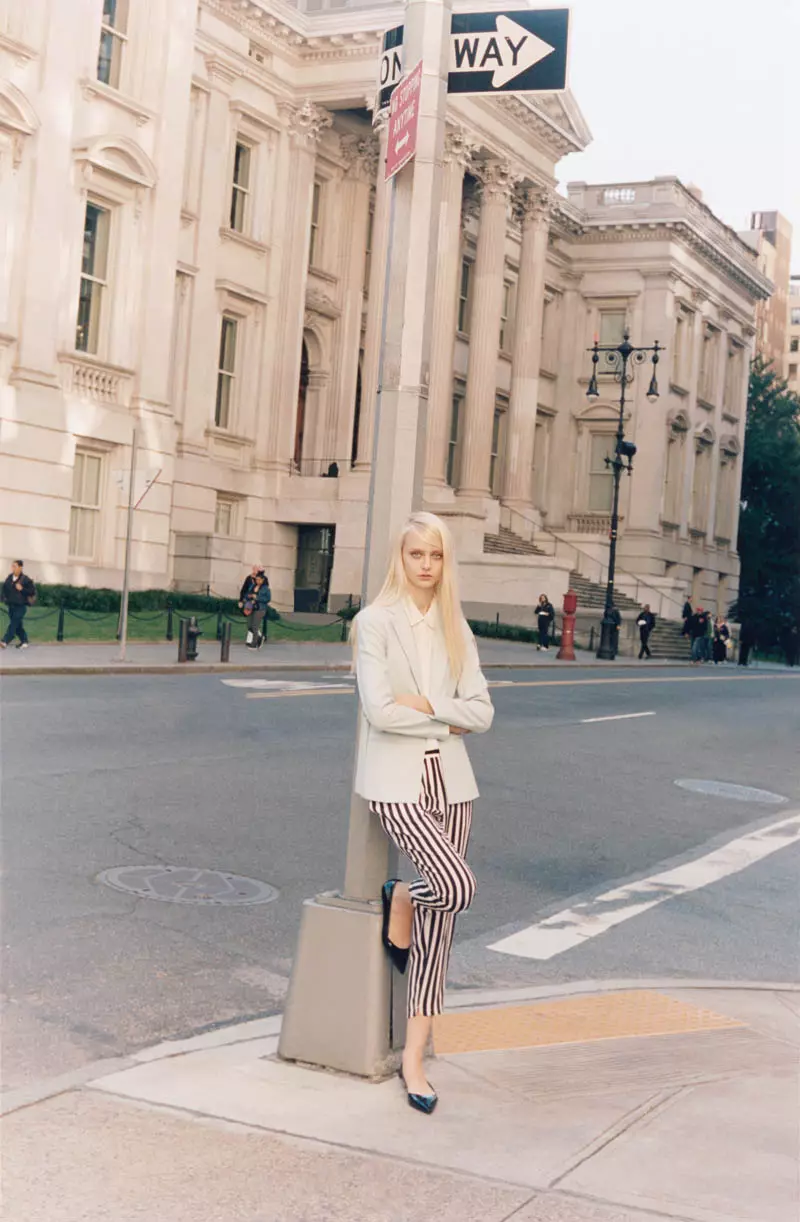 Nastya Kusakina Agunda New York City Streets pa Kampeni ya Club Monaco's Spring 2013