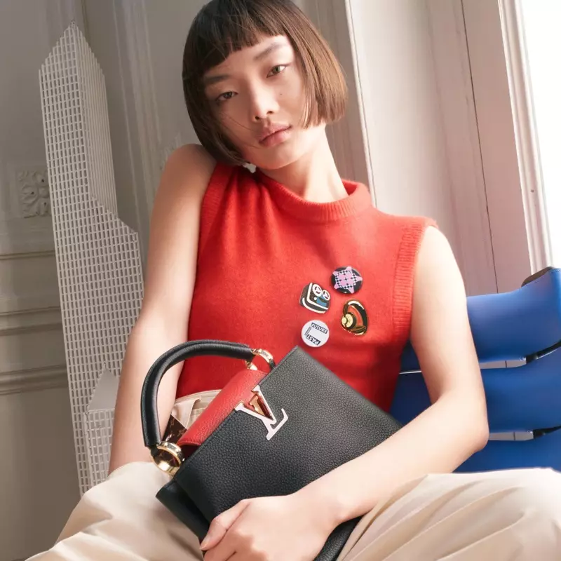 Ο Mao Xiaoxing πρωταγωνιστεί στην καμπάνια Louis Vuitton Lunar New Year 2021.