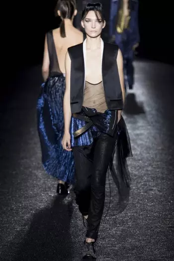 Haider Ackermann Caij nplooj ntoos hlav/Lub caij ntuj sov 2014 | Paris Fashion Week