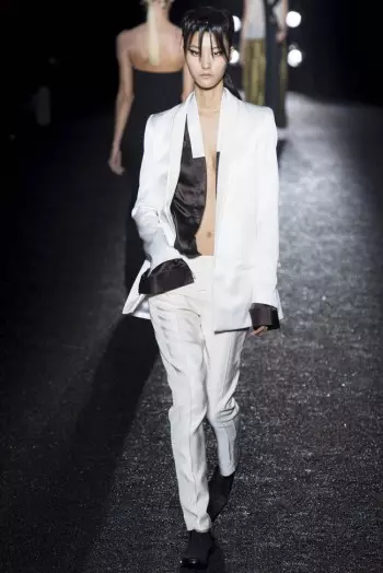 Haider Ackermann Caij nplooj ntoos hlav/Lub caij ntuj sov 2014 | Paris Fashion Week