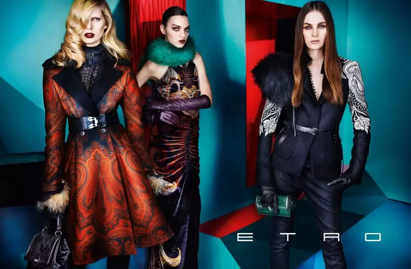 Iselin Steiro, Magda Laguinge et Laura Love sont les vedettes de la campagne automne 2012 d'Etro par Mario Testino