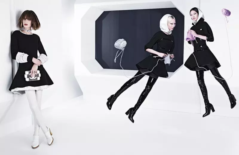 Karl Lagerfeld ថតយុទ្ធនាការ Chanel Fall 2013 សម្តែងដោយ Soo Joo, Chiharu Okunugi + Ashleigh Good