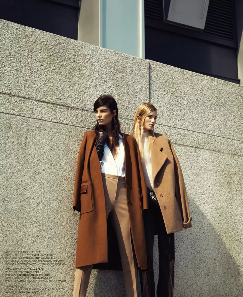 Maud Welzen e Ava Smith de Jason Kim para BlackBook outubro de 2011