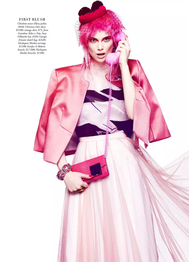 Simon Lekias legt regenboogmode vast voor Harper's Bazaar Australia