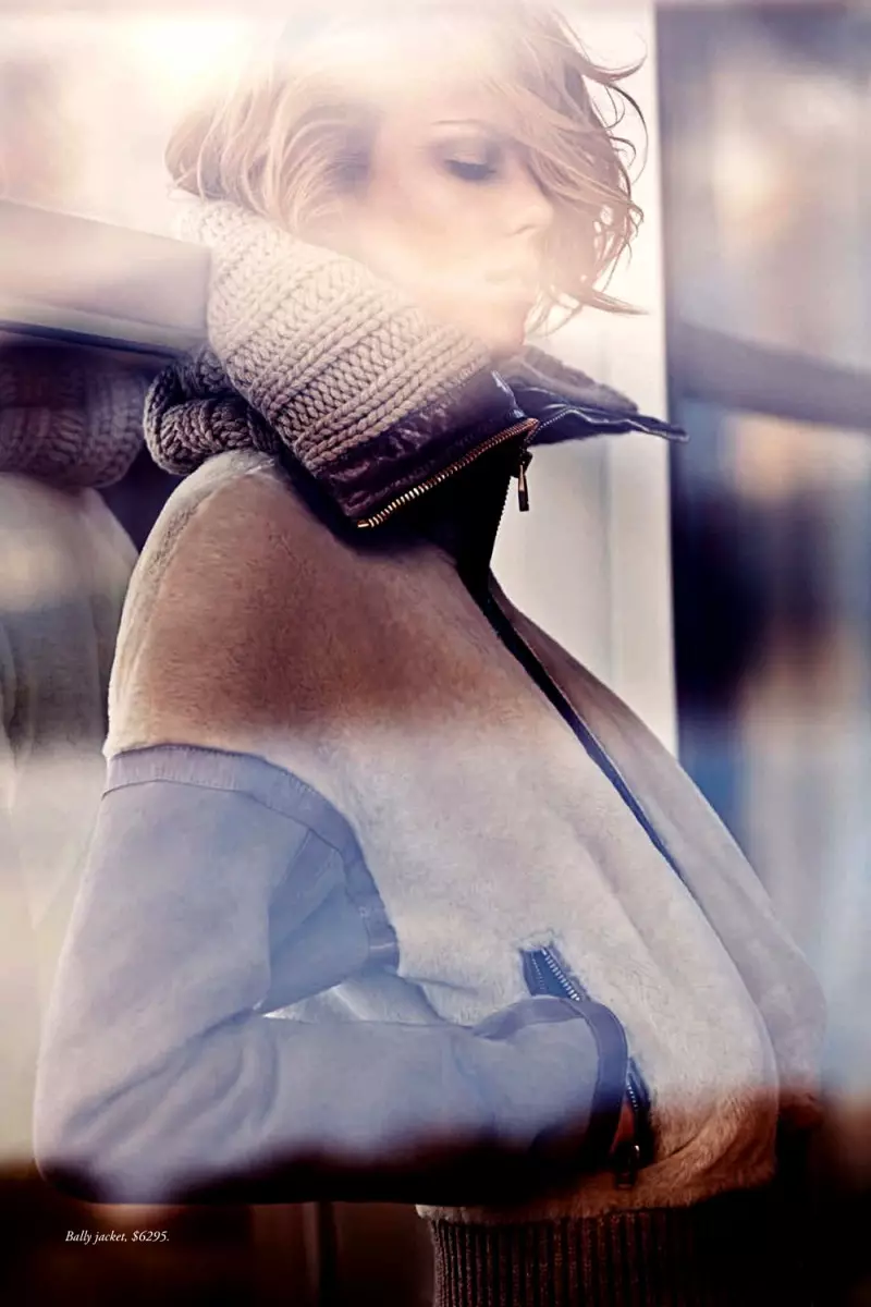 Lydia Willemina Collins Models Coats kwa SImon Upton katika Harper's Bazaar Australia