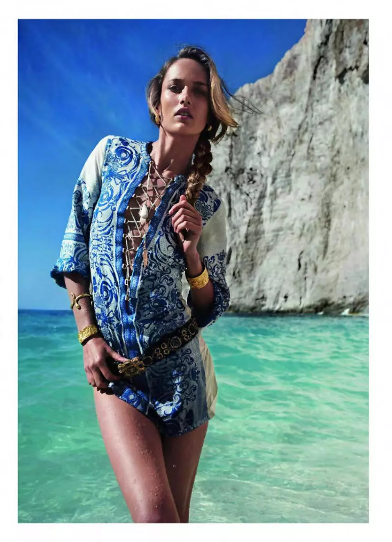 Karmen Pedaru troch Cédric Buchet foar Vogue Paris juny/july 2011