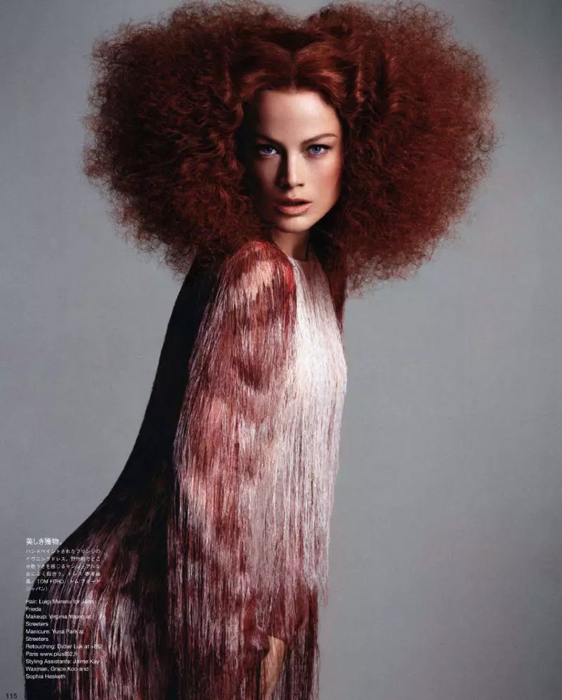 Carolyn Murphy oleh Daniele & Iango untuk Vogue Nippon Maret 2011