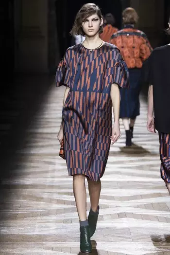 Dries Van Noten Aŭtuno/Vintro 2014 | Pariza Modsemajno