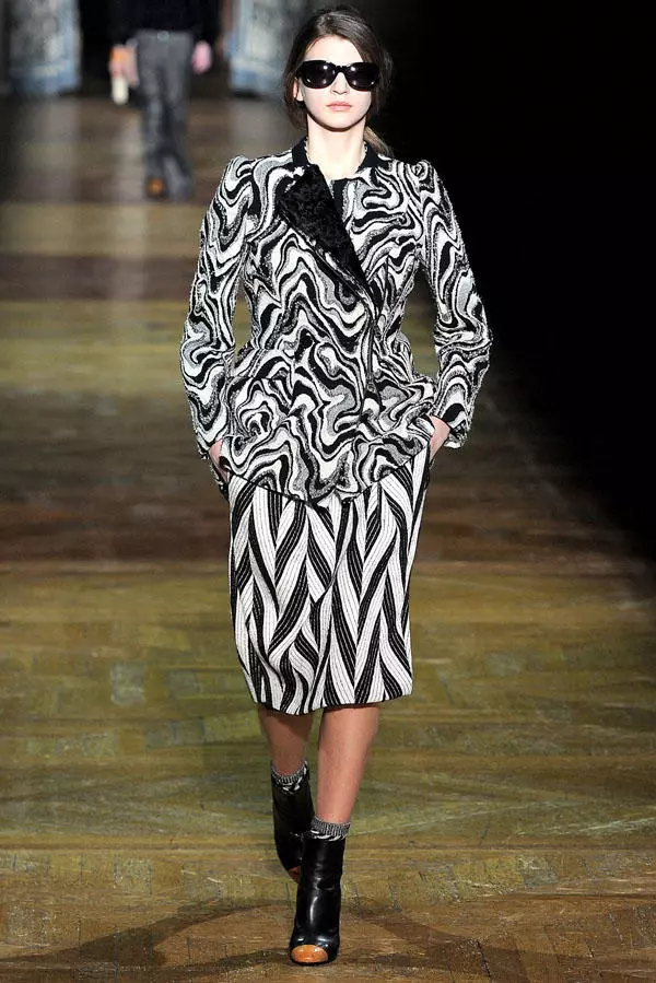 Seca Van Noten Outono 2011 | Semana de Moda de Paris