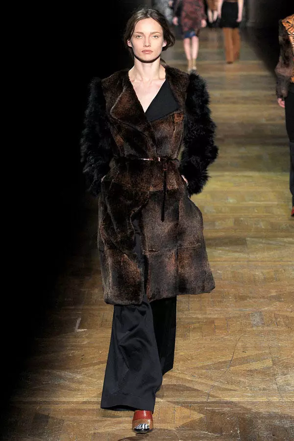 Dries Van Noten tiba 2011 | Paris Fashion Week