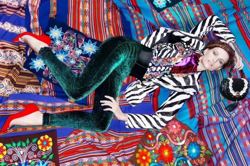 Renam Christofoletti captura un estil colorit al Perú per a Vogue Brasil l'octubre de 2012