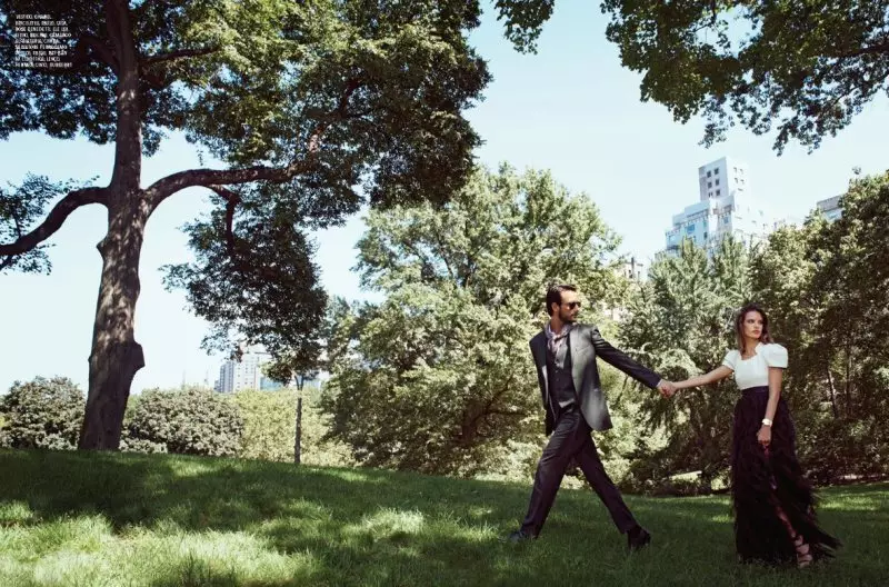 Alessandra Ambrosio & Rodrigo Santoro oleh Eric Guillemain untuk Vogue Brazil Desember 2011