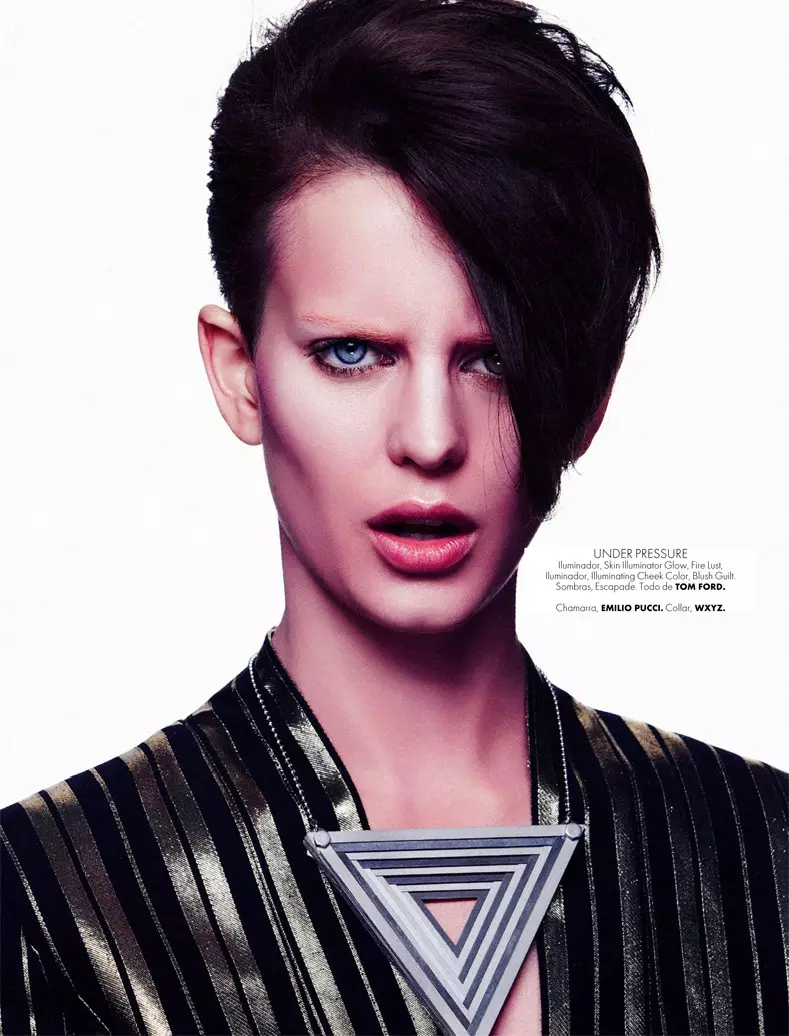 Ellinore Erichsen kanalisiert David Bowie für Takahiro Ogawa in Elle Mexico Mai 2013