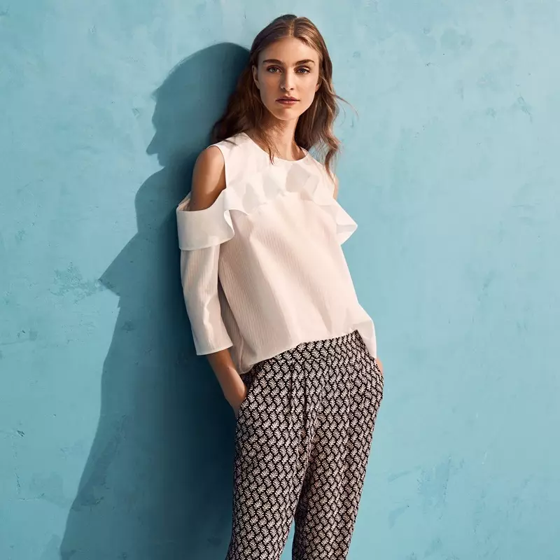 H&M Open-Shoulder Blouse ndi Loose Fit Pants