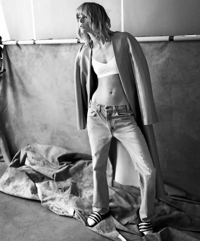 Milou van Groesen Models Casual Elegance for Singles Korea