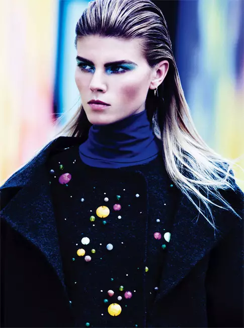 Maryna Linchuk משחקת את זה מגניב עבור V Magazine Spain #14