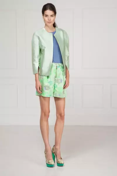 Kolekce Matthew Williamson's Resort 2013 obsahuje přírodní a geometrické potisky